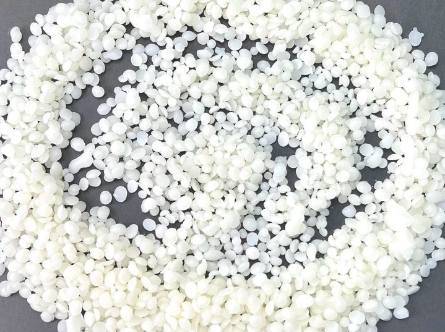 Food-grade microcrystalline wax